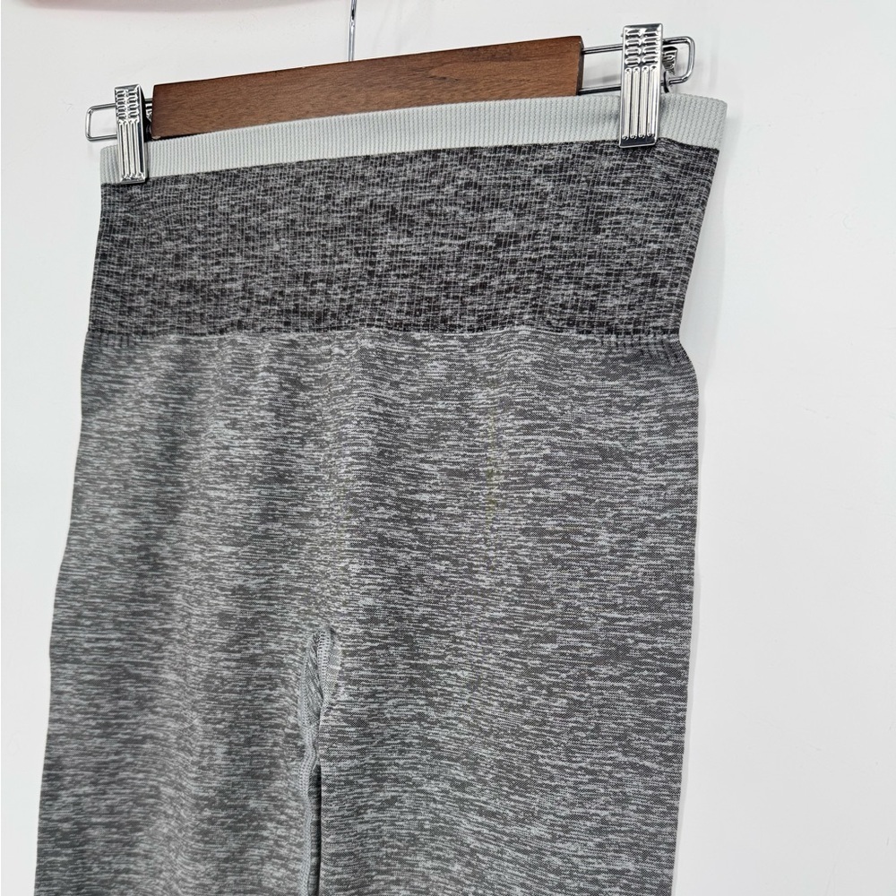 SPANX Women's Seamless Sculpt Leggings Neutral Workout Running Gym Size Medium - Picture 3 of 10